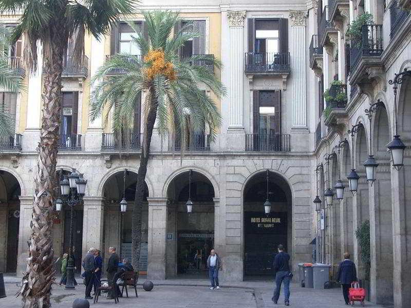 Roma Reial Hotel Barcelona Exterior foto