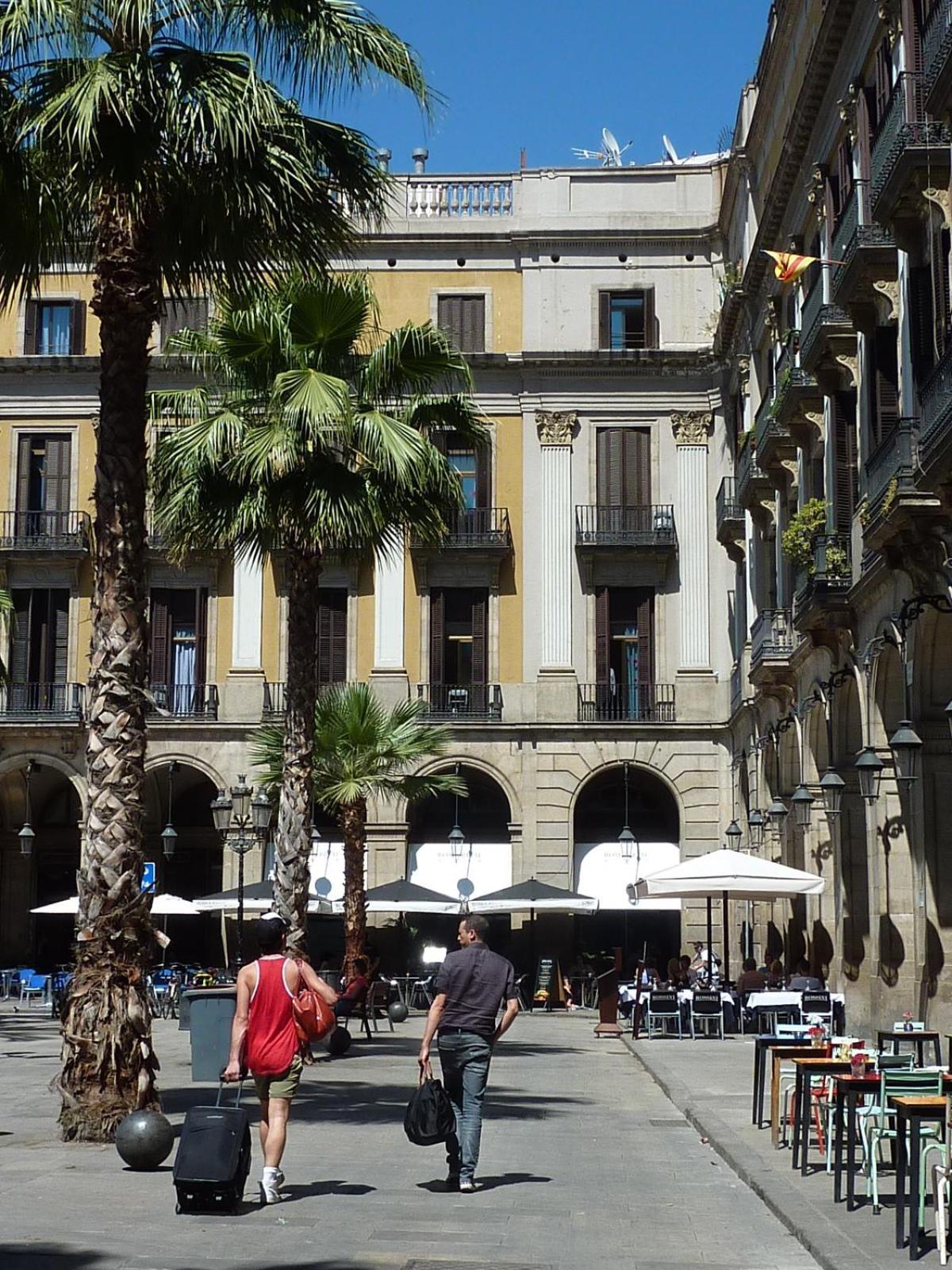 Roma Reial Hotel Barcelona Exterior foto