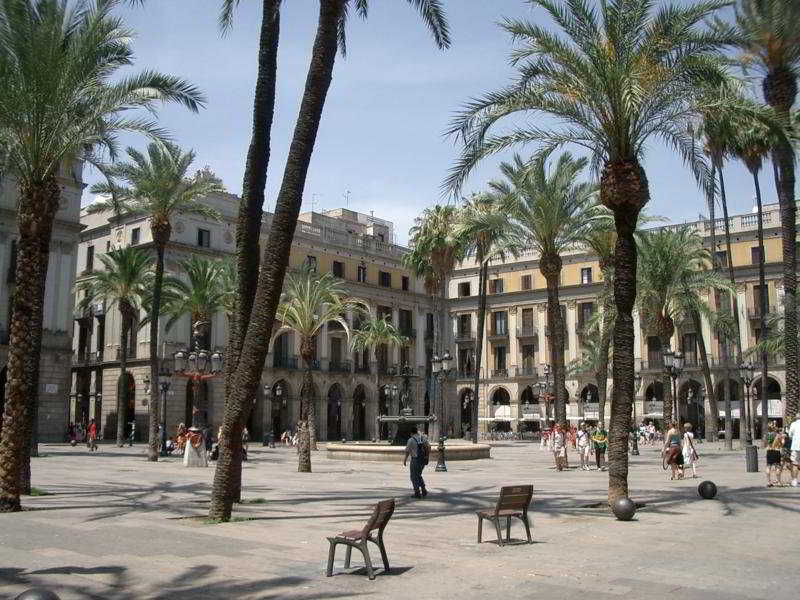 Roma Reial Hotel Barcelona Exterior foto