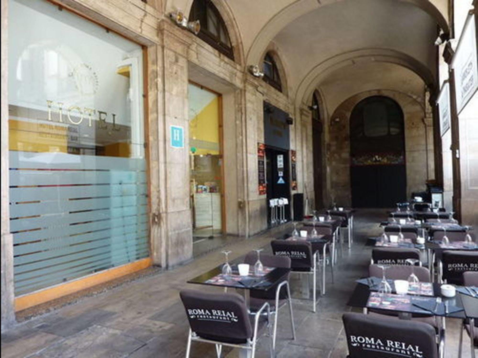 Roma Reial Hotel Barcelona Exterior foto